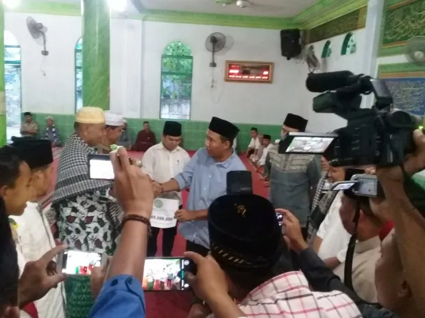Bupati Santuni 255 Anak Yatim Piatu
